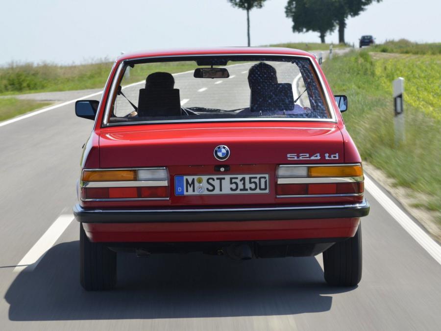  BMW 524td 1983 года  (фото 7 из 16)